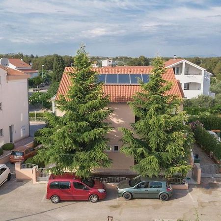 Apartmani Nedoklan Срима Екстериор снимка