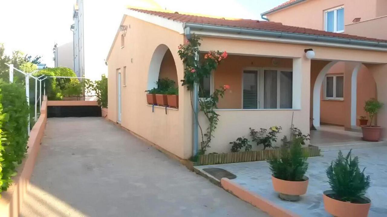 Apartmani Nedoklan Срима Екстериор снимка