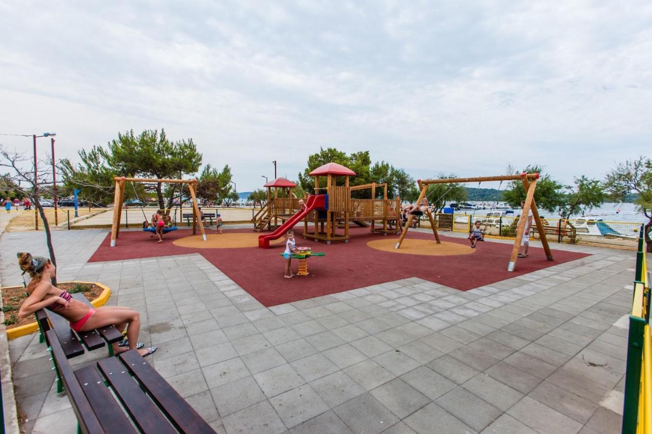 Apartmani Nedoklan Срима Екстериор снимка