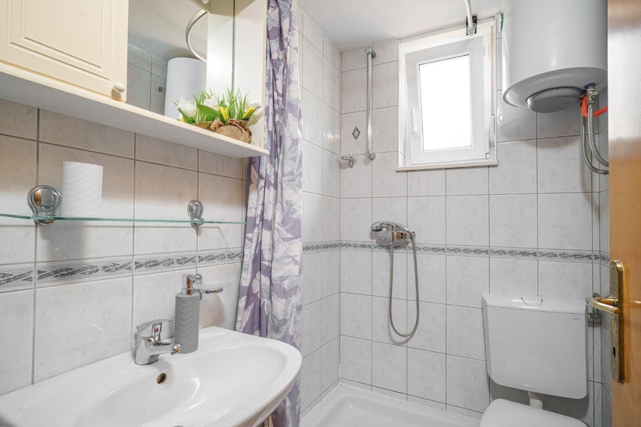 Apartmani Nedoklan Срима Екстериор снимка